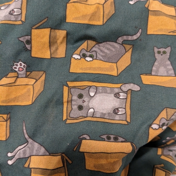 Bouffant scrub cap cats in box - Picture 2 of 2